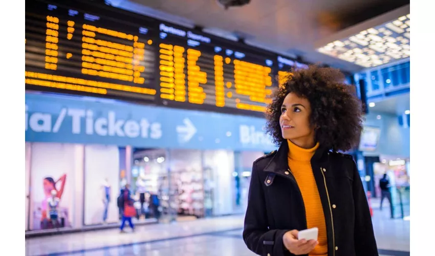 Civitavecchia: Bus Transfer from Port to Fiumicino Airport