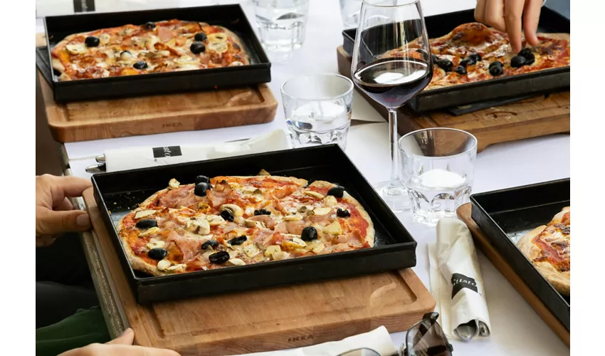 Rome: Tiramisu and Pizza Cooking Class