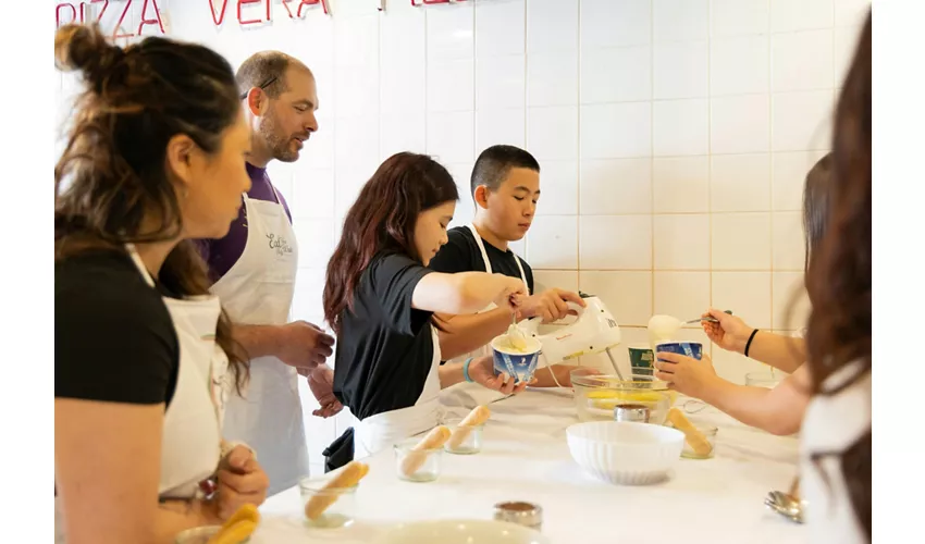 Rome: Tiramisu and Pizza Cooking Class