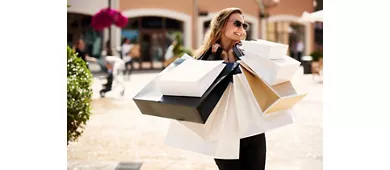 Castel Romano Designer Outlet: Roundtrip from Rome