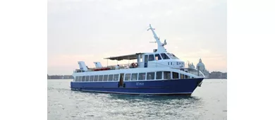 Murano, Burano y Torcello: Excursión en barco desde la Plaza de San Marcos + Fábrica de Vidrio