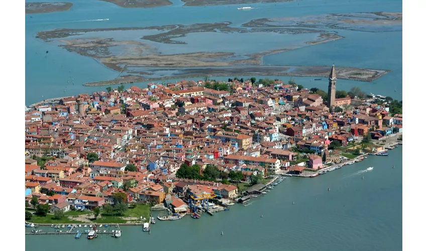 Murano e Burano: Tour guidato in barca da Piazza San Marco + dimostrazione di soffiatura del vetro