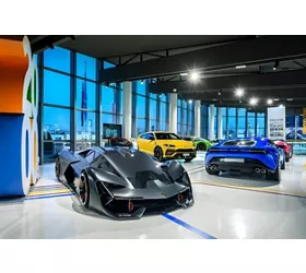 Automobili Lamborghini, Ferruccio Lamborghini, Musei Ferrari ed Enzo Ferrari