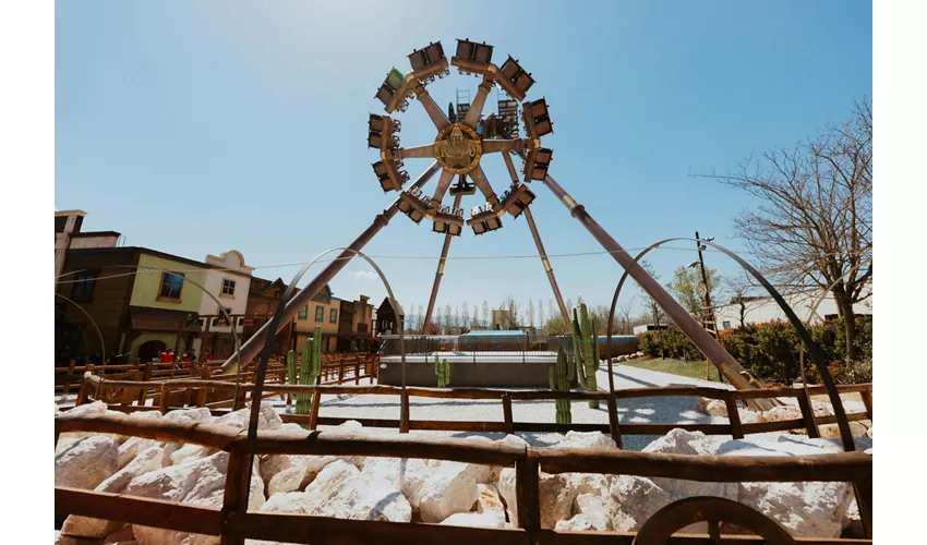 MagicLand: Open Date Ticket