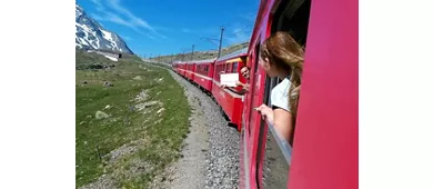 St. Moritz & Tirano: Tagestour ab Mailand + Bernina Express Zugfahrt