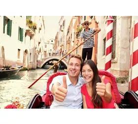 Doge’s Palace, St. Mark’s Basilica & Murano Islands: Guided Tour + Gondola Ride