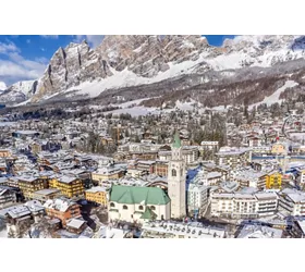 Venice: Private Transfer from City Center to Cortina