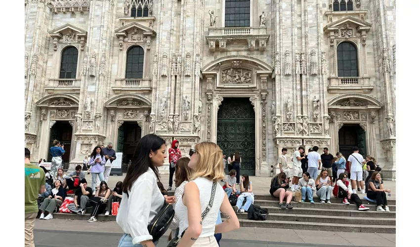 Duomo of Milan & Rooftops: Guided Tour + Walking Tour of Vittorio Emanuele