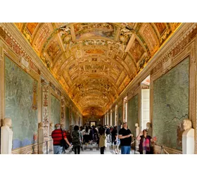 Museos Vaticanos y Basílica de San Pedro: Entrada de acceso rápido + Tour guiado
