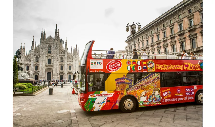 Stadio San Siro: Biglietto d'ingresso + Autobus Hop-on Hop-off