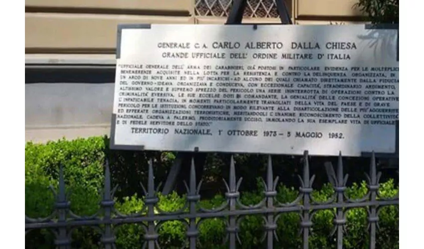 Palermo: tour guidato della storia della mafia + degustazione di cibo di strada