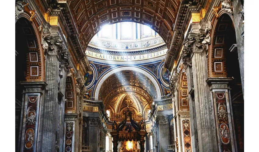 Vatican Museums & St. Peter's Basilica: Semi-Private Guided Tour
