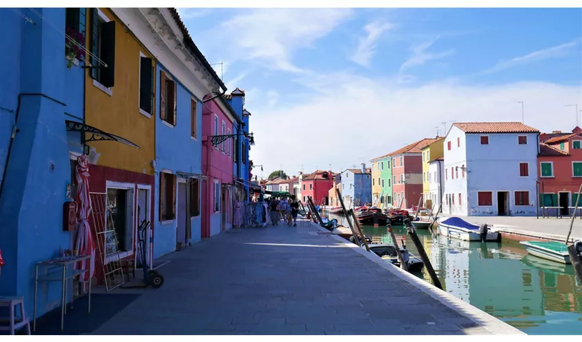 Murano and Burano: Morning Boat Tour