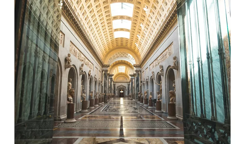 Vatican Museums & St. Peter's Basilica: Fast Track Ticket + Guided Tour