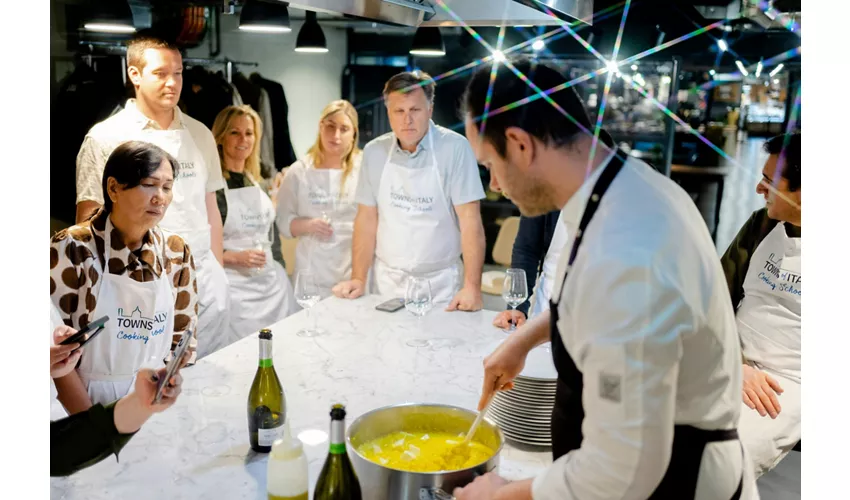 Milano: Esperienza di lezione di cucina: Padroneggia l'arte della pasta