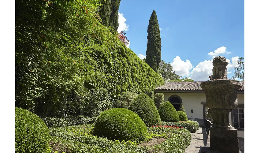 Entrada al Palacio Moroni