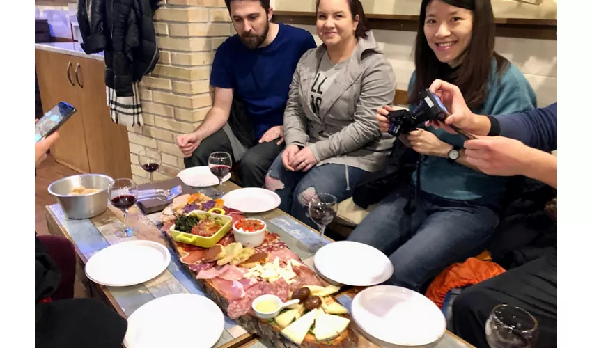 Roma di Sera - Tour Guidato in e-Bike con Degustazione di Salumi, Formaggi, Vini