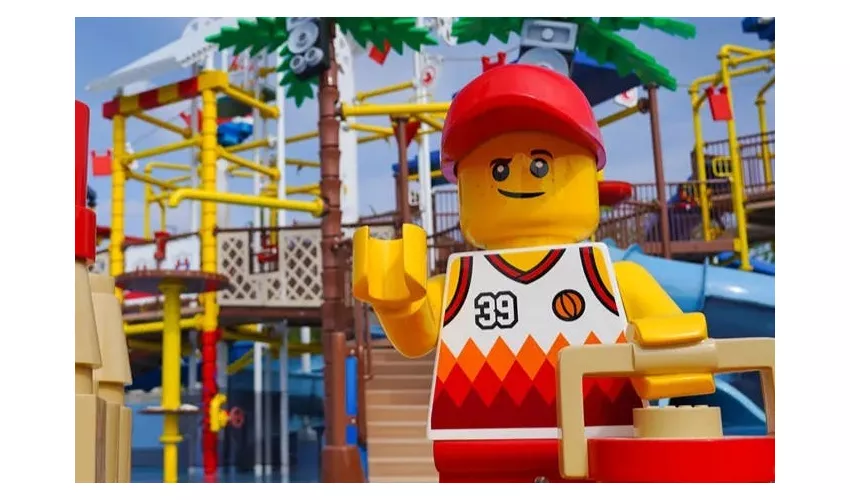 Gardaland Park, LEGOLAND® Water Park e SEA LIFE Aquarium: Pass Combo di 2 giorni