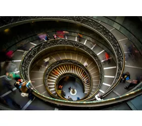 Vatican Museums & Sistine Chapel: Fast Track Ticket + Guided Tour
