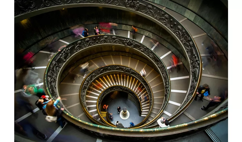 Vatican Museums & Sistine Chapel: Fast Track Ticket + Guided Tour