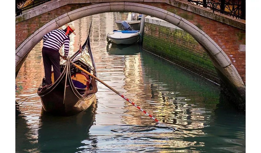 Venice: Shared Gondola Ride