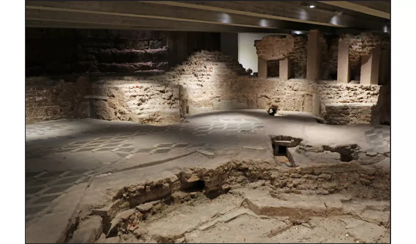 Duomo de Milán, museo y zona arqueológica: Entrada