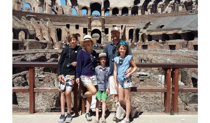 Colosseo, Arena, Foro Romano e Palatino + Tour guidato per gruppi ristretti