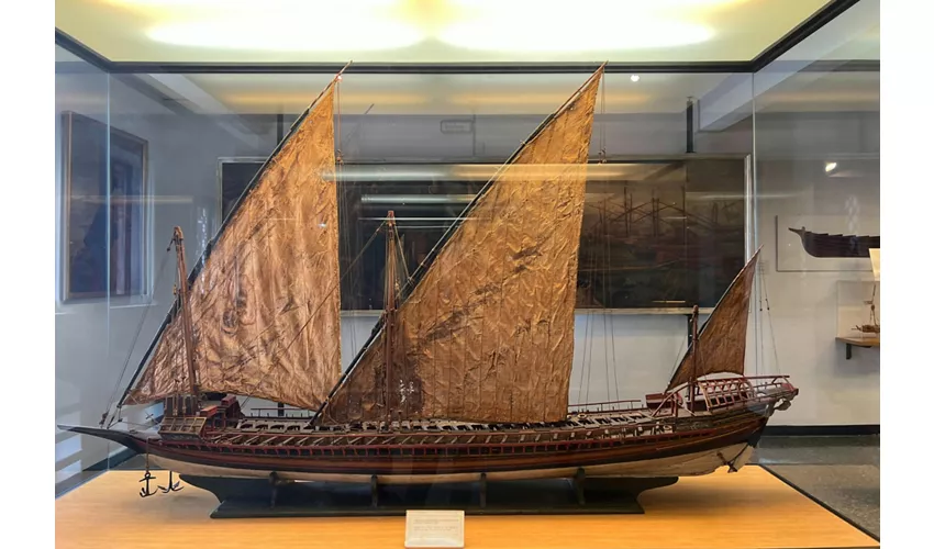 Museo de Historia Naval y Submarino Enrico Dandolo: Entrada + Audioguía