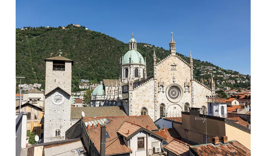 Como e Bellagio: gita guidata di un giorno da Milano + tour in barca