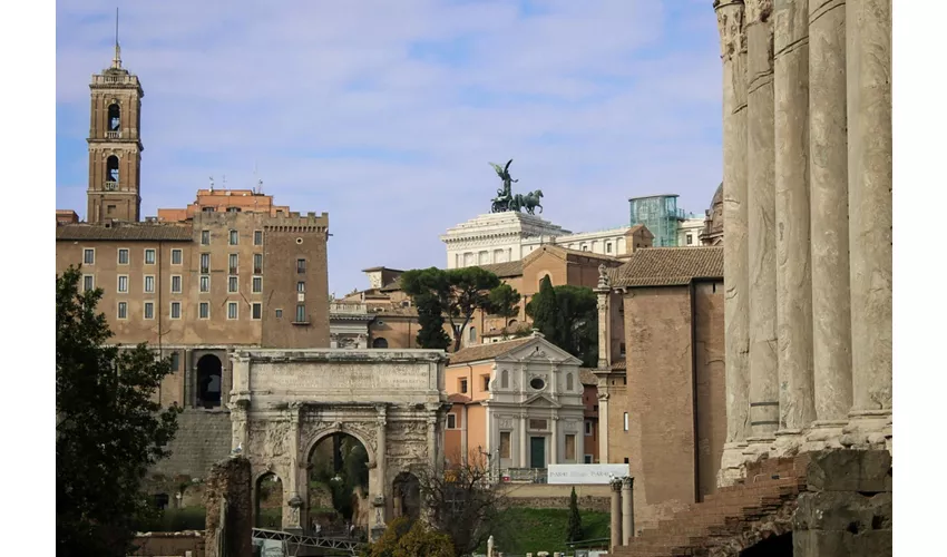 Coliseo, Arena, Foro Romano y monte Palatino + Audioguía