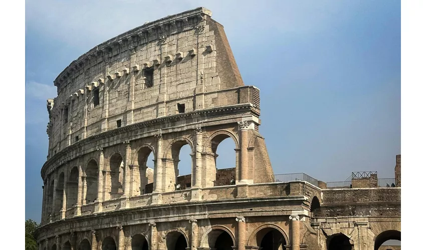 Colosseum, Arena, Roman Forum & Palatine Hill + Guided Tour