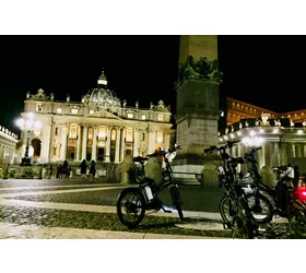 Roma di Sera - Tour Guidato in e-Bike con Degustazione di Salumi, Formaggi, Vini