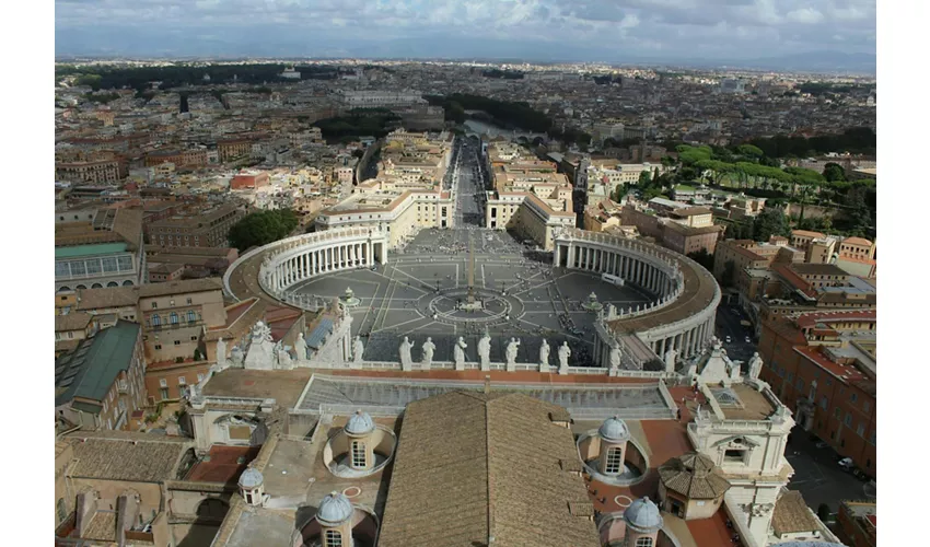 St. Peter’s Basilica & Vatican Underground: Guided Tour