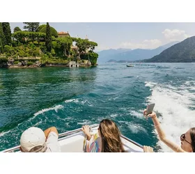 Como e Bellagio: tour guidato da Milano + tour privato in barca sul Lago di Como