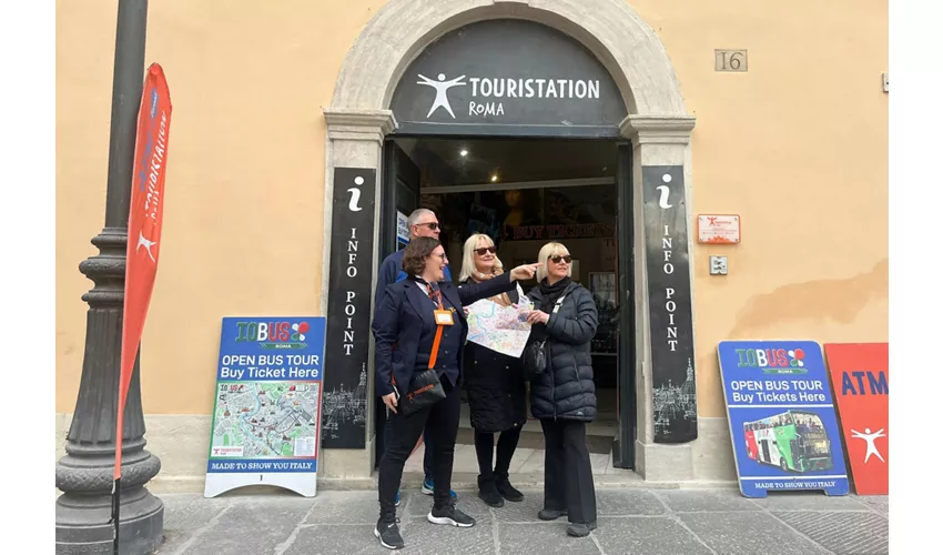 Colosseo, Foro Romano e Palatino: Ingresso riservato + Bus panoramico aperto