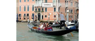 St. Mark's Basilica, Doge's Palace: Guided Tour + Gondola Ride on Grand Canal