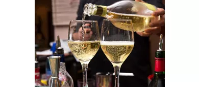 Lago d'Iseo e Franciacorta: tour guidato da Milano + degustazione di vini