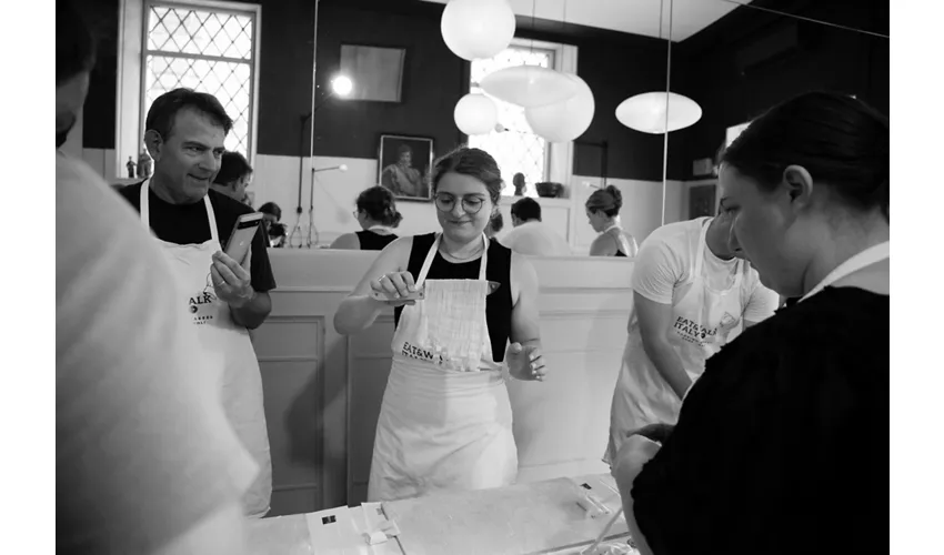 Roma: Corso di cucina di ravioli, fettuccine e tiramisù