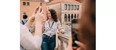 Venice: Guided Rooftops Tour + Prosecco Tasting