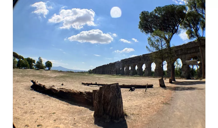 Escursione urbana nell'antico Parco Degli Acquedotti