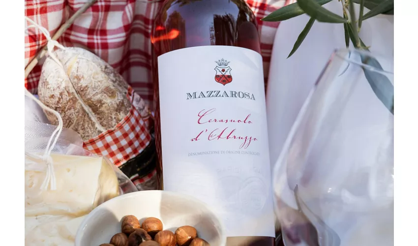 Weingut Mazzarosa: Ländliches Picknick im Olivenhain