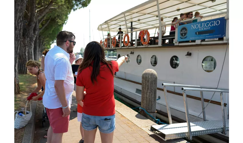 Lago de Garda: Excursión histórica en barco desde Peschiera del Garda