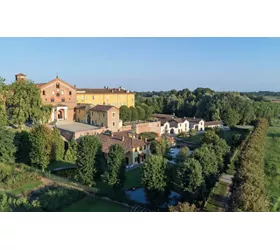 Vista dell’abbazia di Morimondo, in provincia di Milano