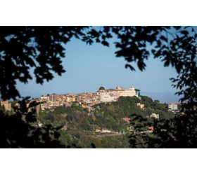 Drei verzauberte Dörfer in der Nähe von Rom, die es zu entdecken gilt