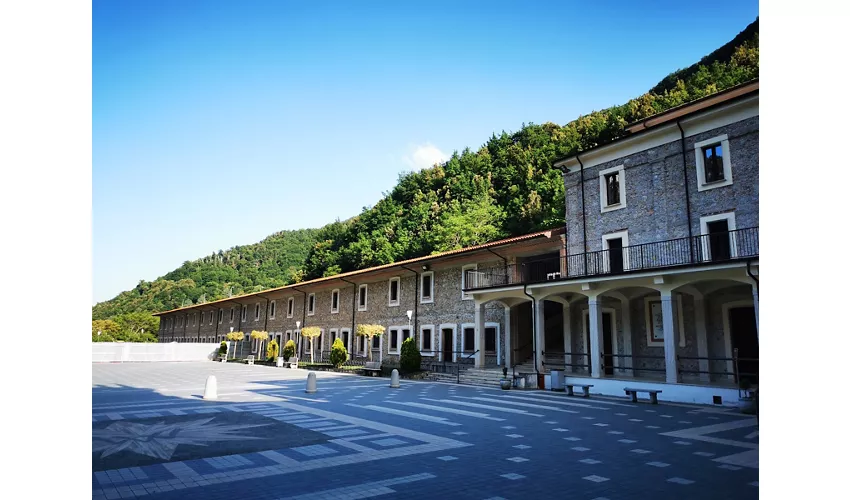 Regional Shrine and Minor Basilica of Maria Santissima Incoronata in Pettoruto