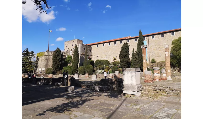 Castello di San Giusto