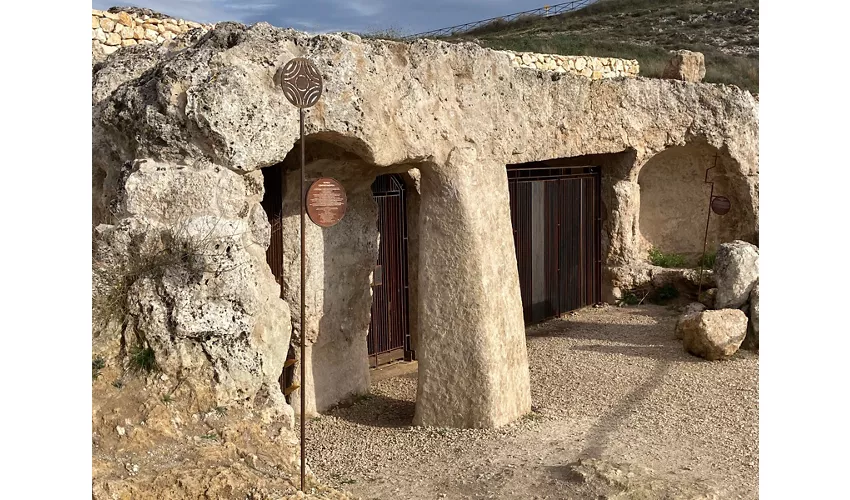 Chiesa Rupestre di Madonna delle Tre Porte