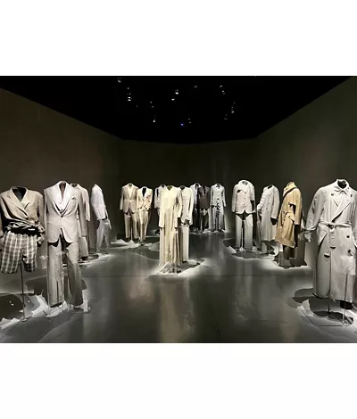 Armani-Silos