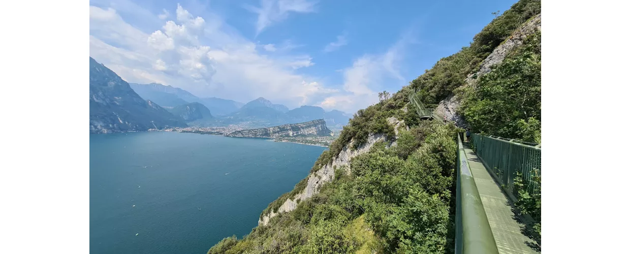 Sentier panoramique Busatte Tempesta