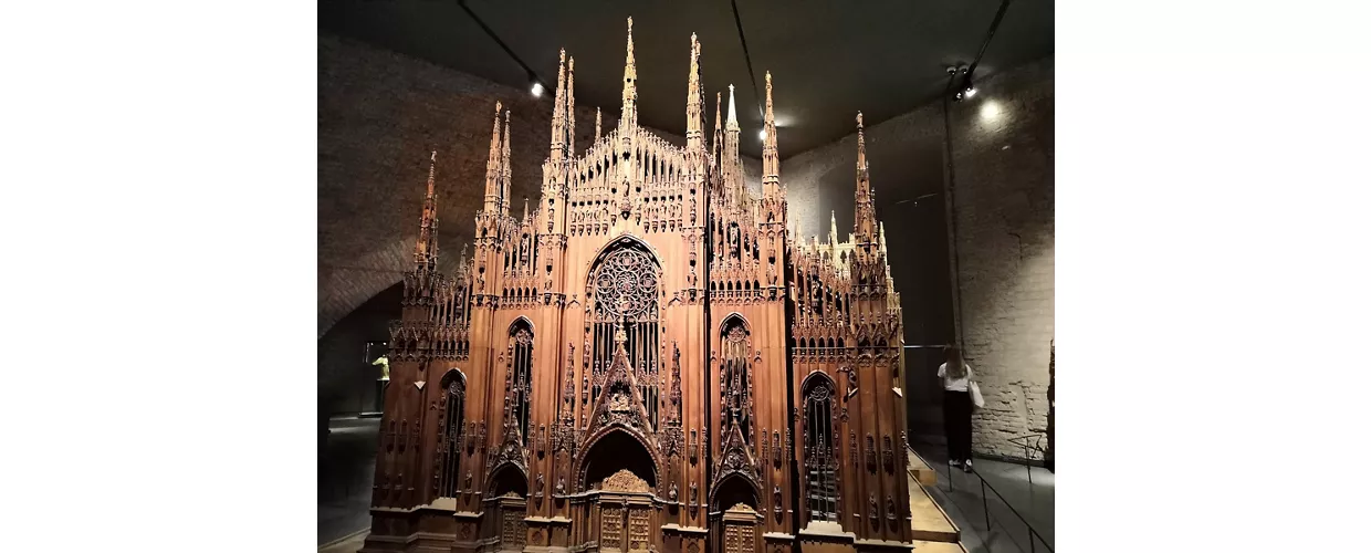 Cervinia panchina di tronchi 